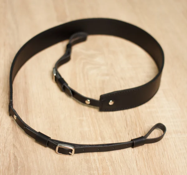 Leather neck camera strap - Image 4