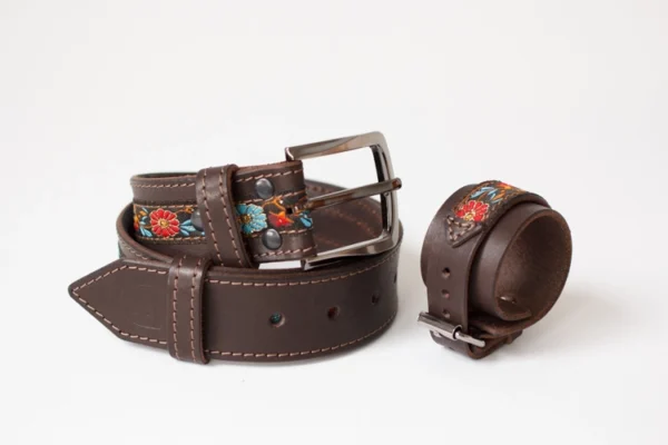 Dark brown belt with decorative insert - Image 2