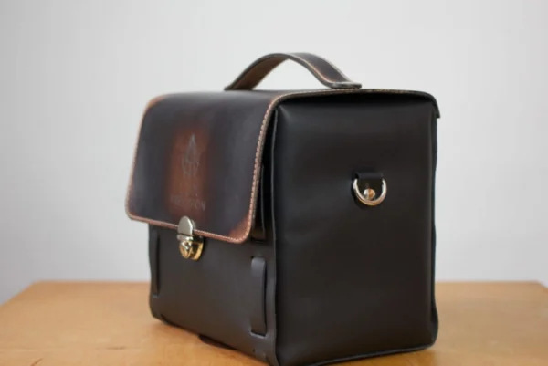 Small Leather camera bag with your logo - Image 3