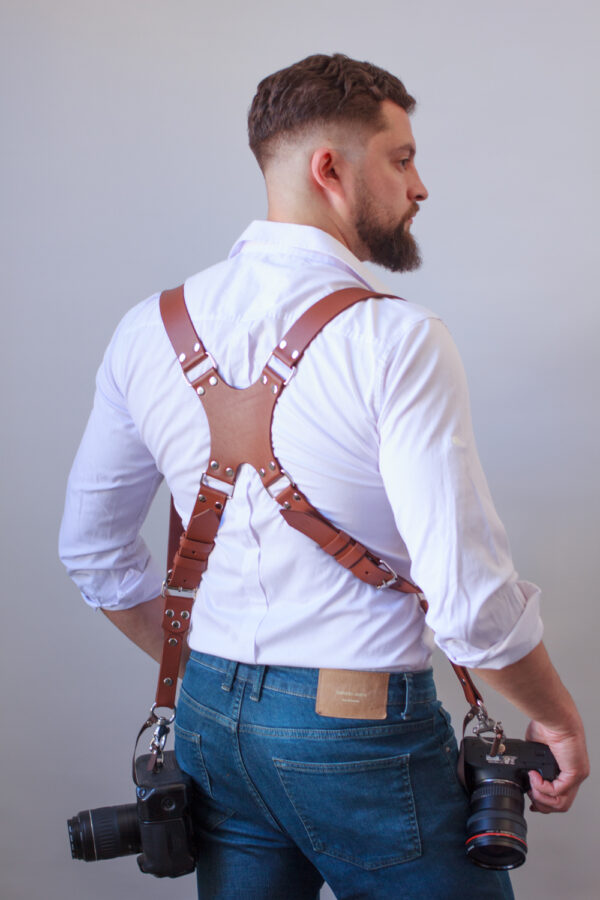 Brown camera strap - Image 1
